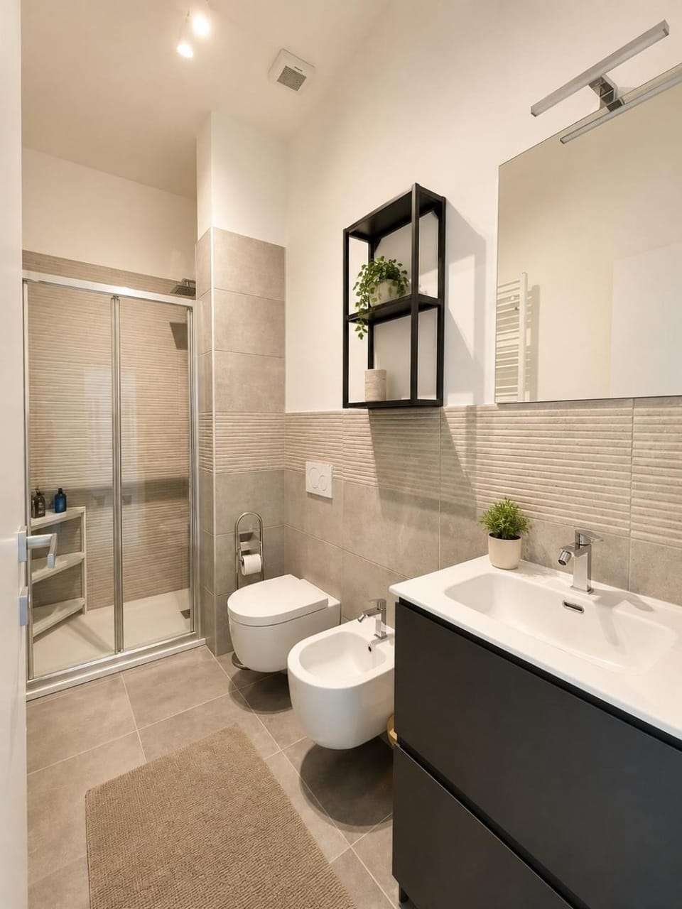 Shower, Toilet, Bathroom, bidet, towels