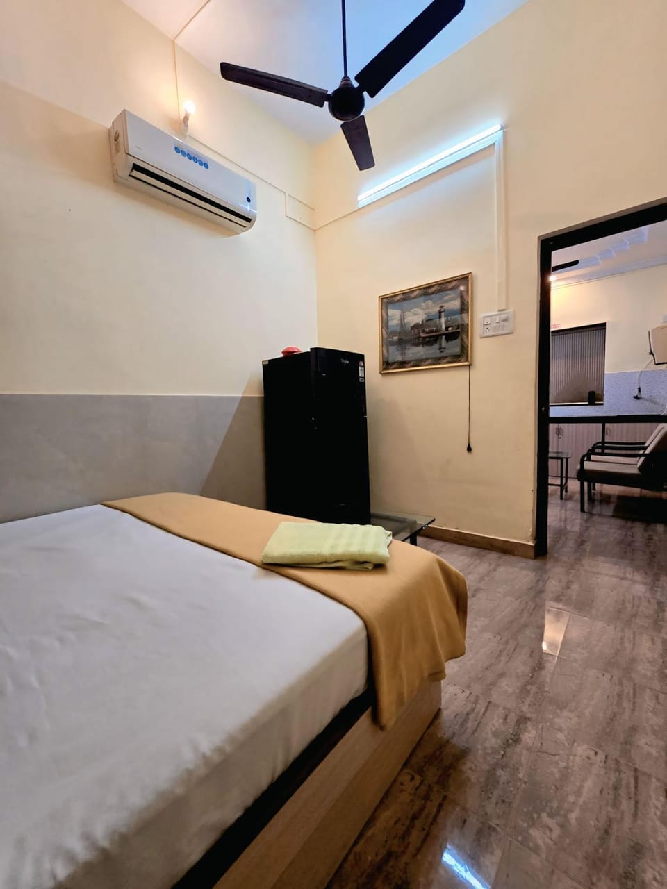 Bed, Bedroom