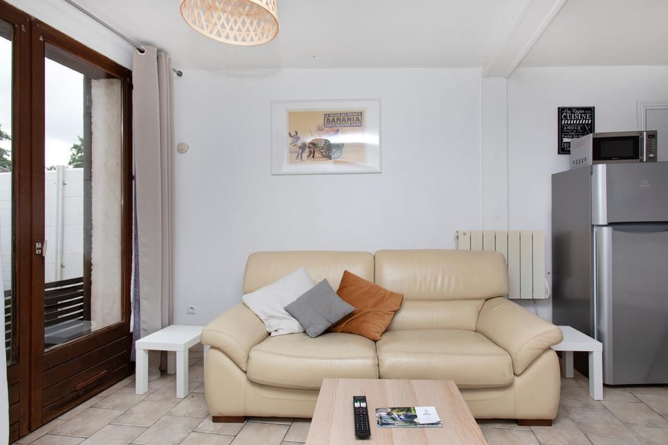 TV and multimedia, Seating area