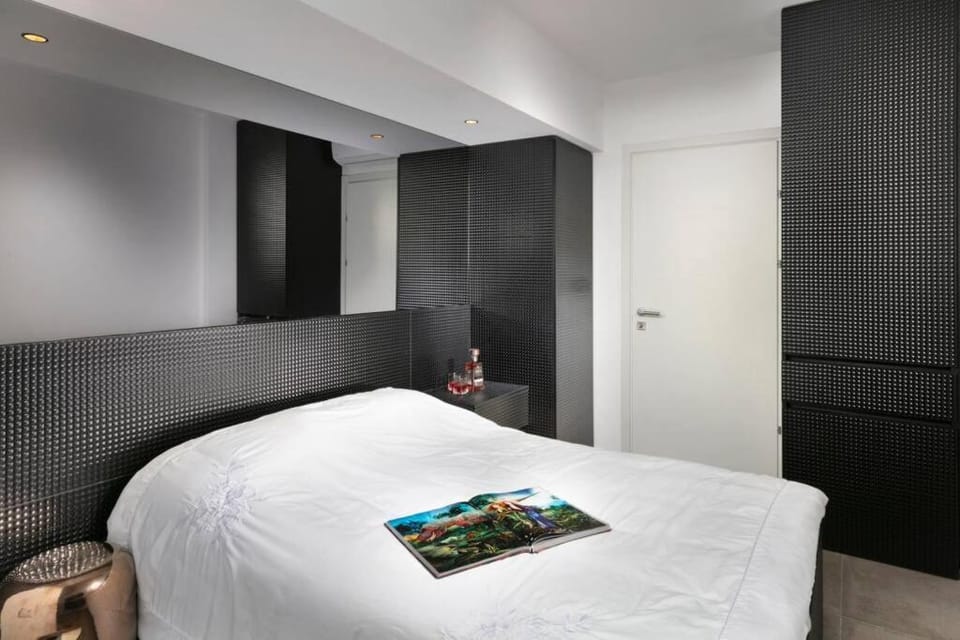 Black Suites Tel Aviv Apartment in Tel Aviv-Yafo