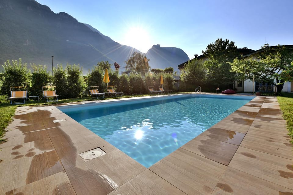 Garden, Swimming pool