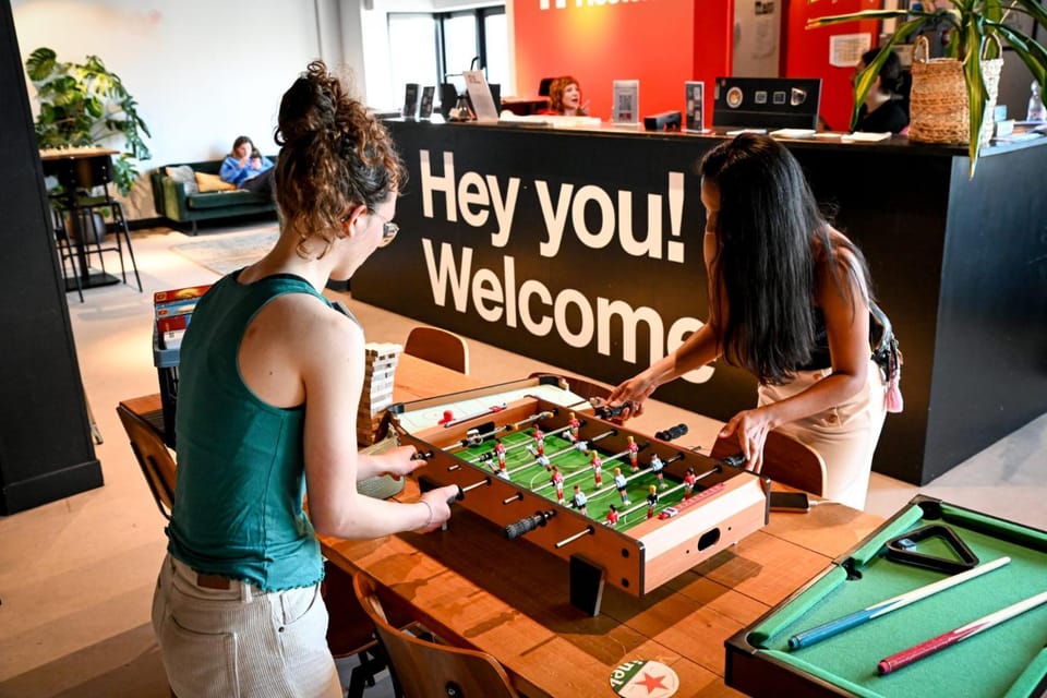 Communal lounge/ TV room