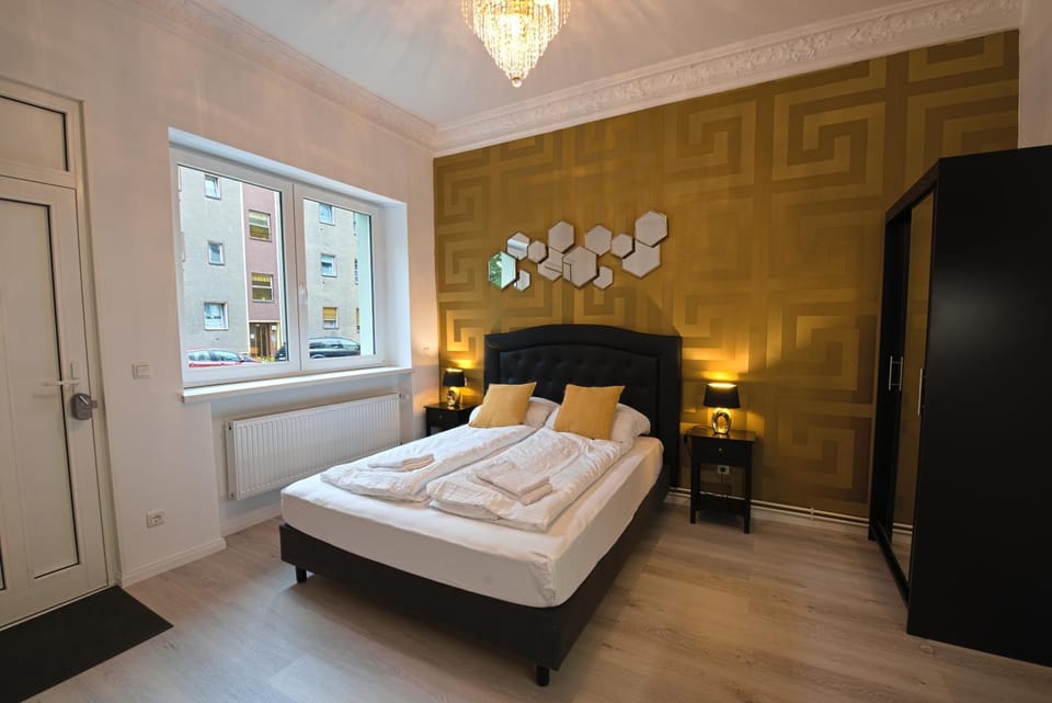 Bed, Photo of the whole room, Bedroom, wardrobe