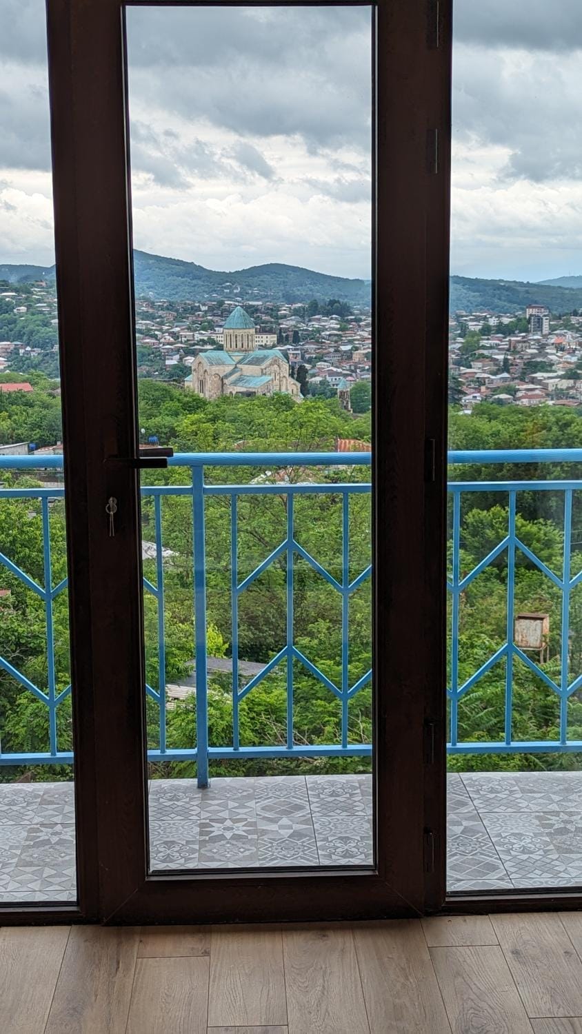 Natural landscape, View (from property/room), Balcony/Terrace, City view, Mountain view
