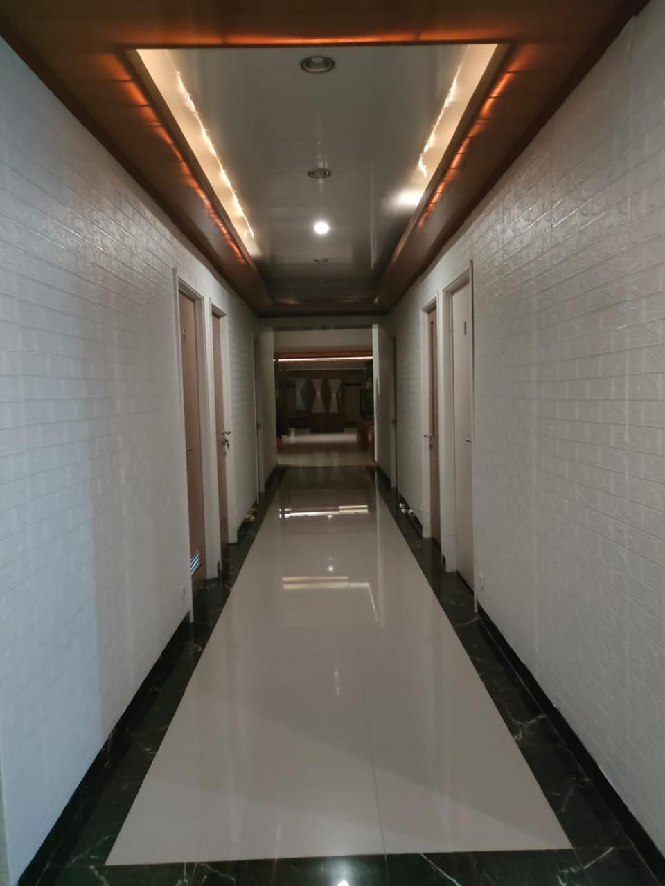 Cahaya Losmen Sragen Syariah Bed and Breakfast in East Java