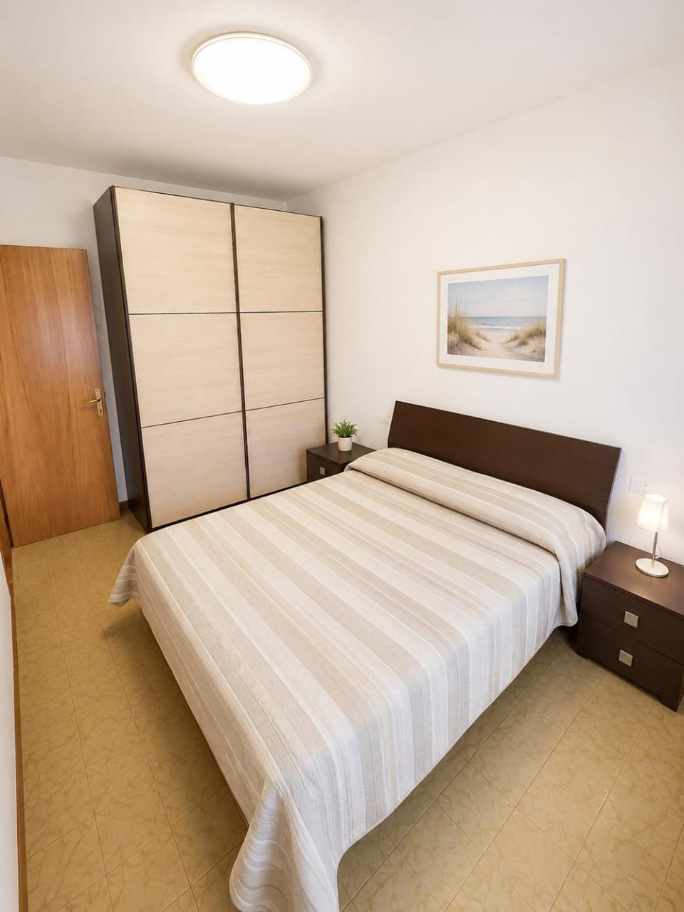 Bedroom, wardrobe