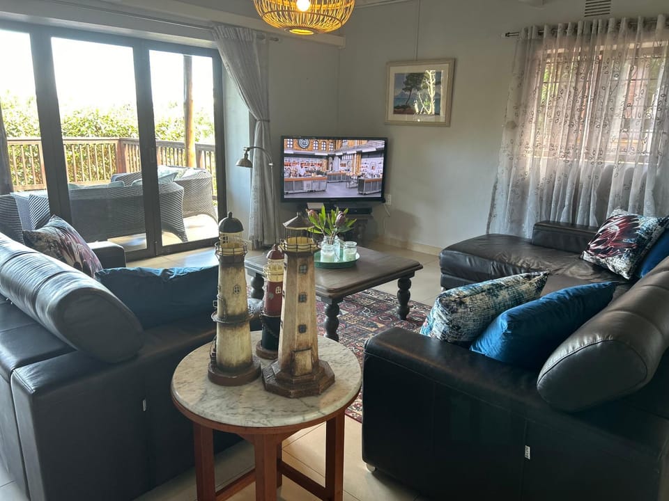Property building, Lounge or bar