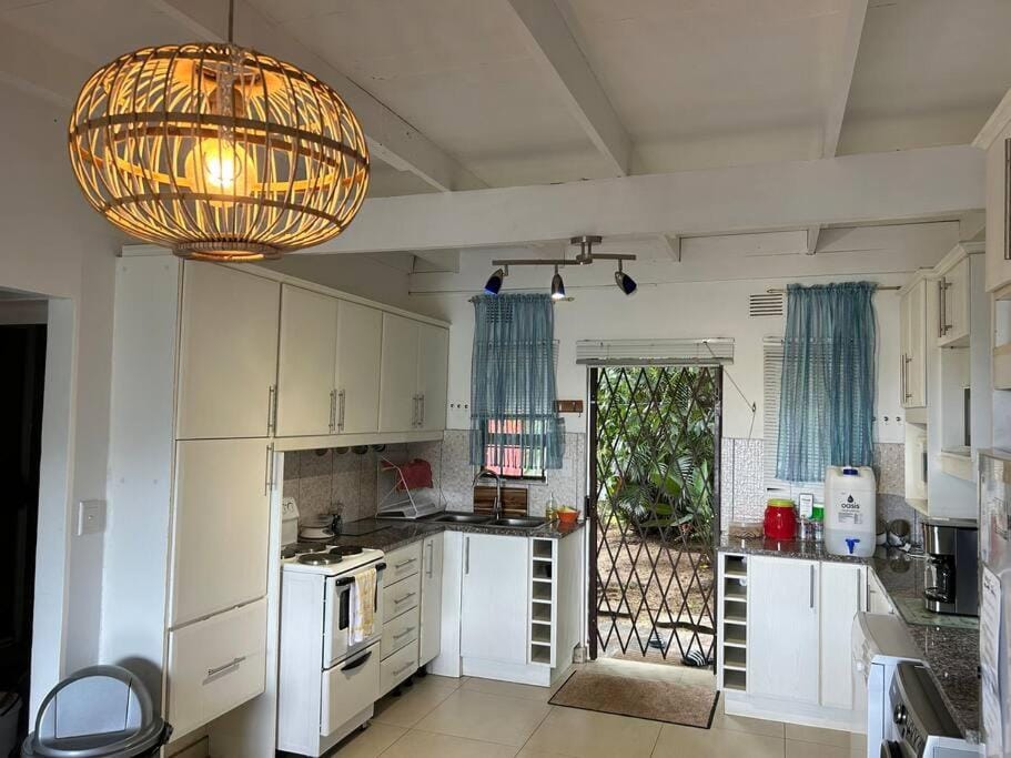 Kitchen or kitchenette, dishwasher, minibar, pet friendly, stove, toaster, washing machine, dryer