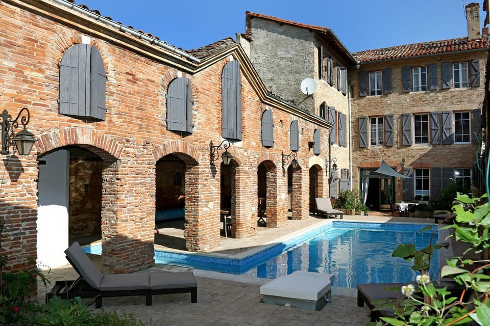 Property building, Patio, Swimming pool