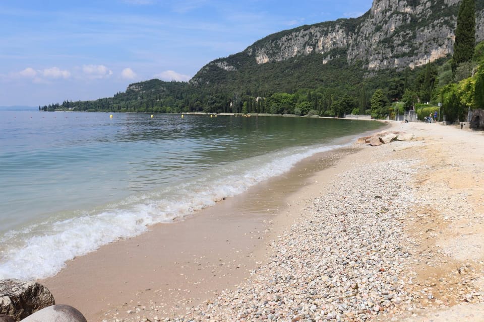 Monika Holiday 315 Magic Lake Apartment in Garda