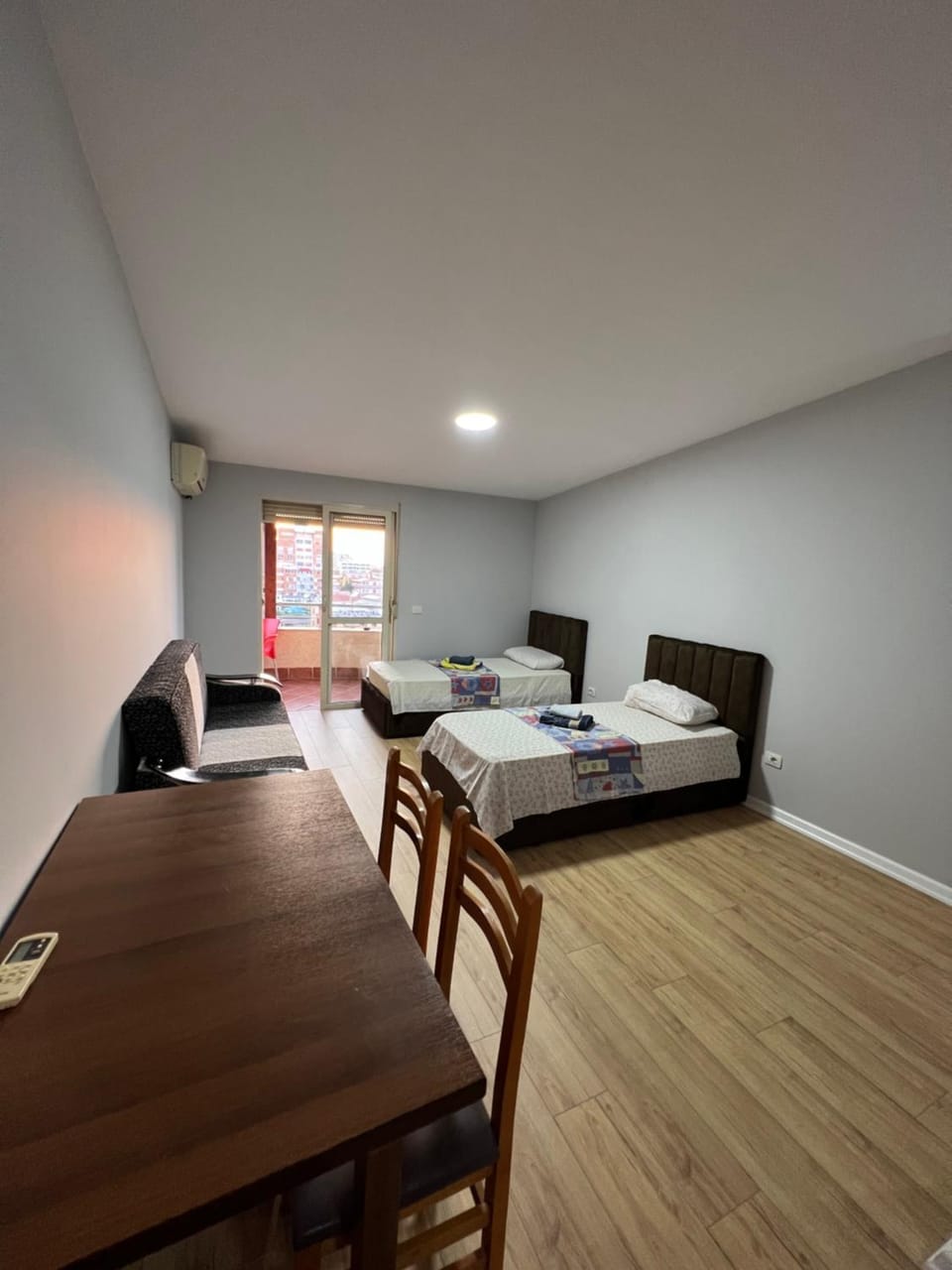 Living room, Photo of the whole room, Dining area