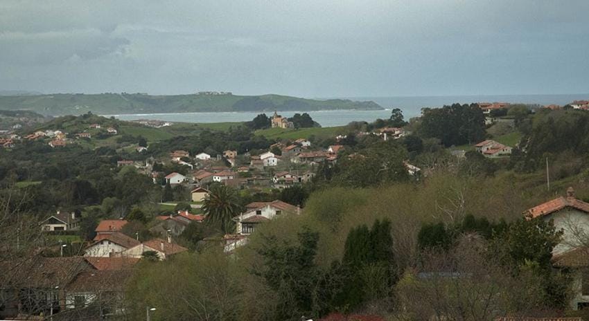 EL COLLADO, Ruiloba House in Western coast of Cantabria