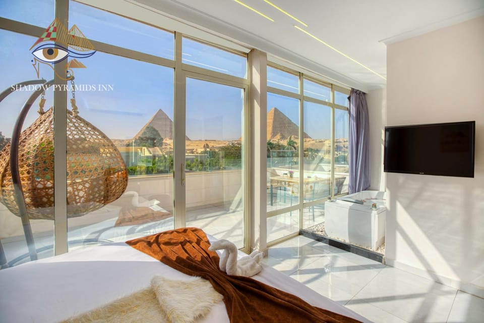 Bed, Photo of the whole room, Bedroom, Bath, towels