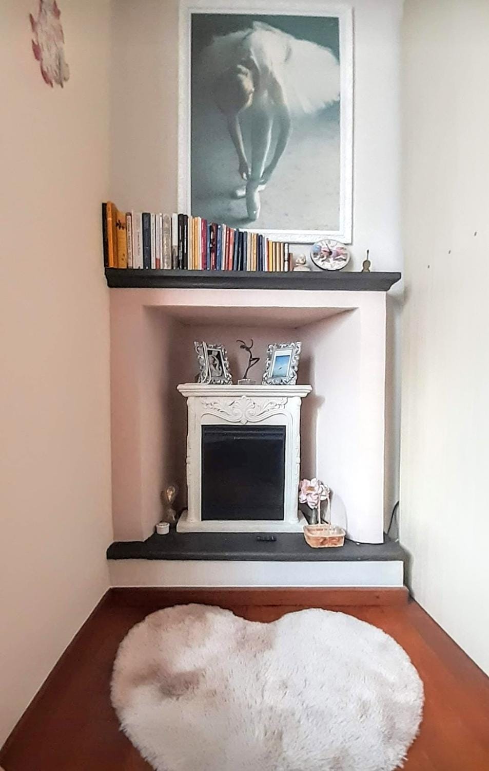 Library, fireplace
