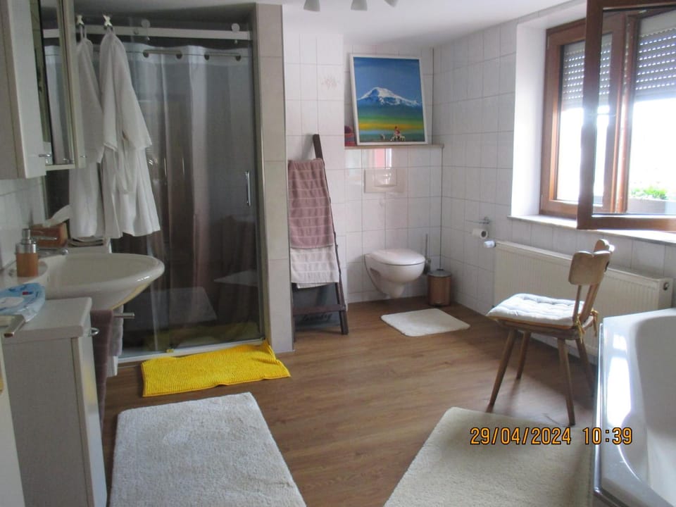 Shower, Bathroom, towels