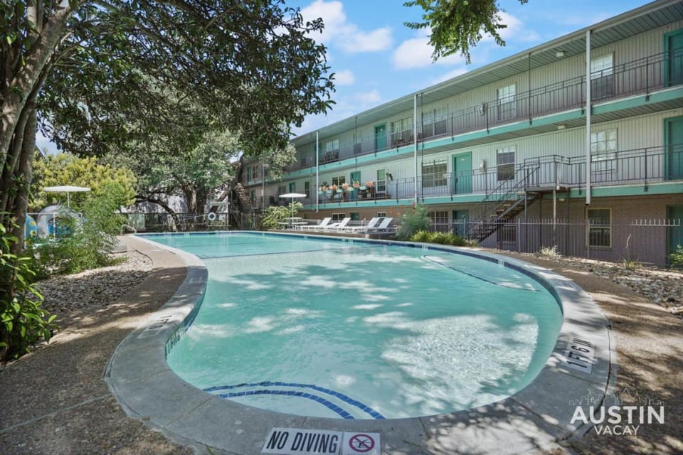 Chic Poolside Homebase Steps from South Congress House in Austin