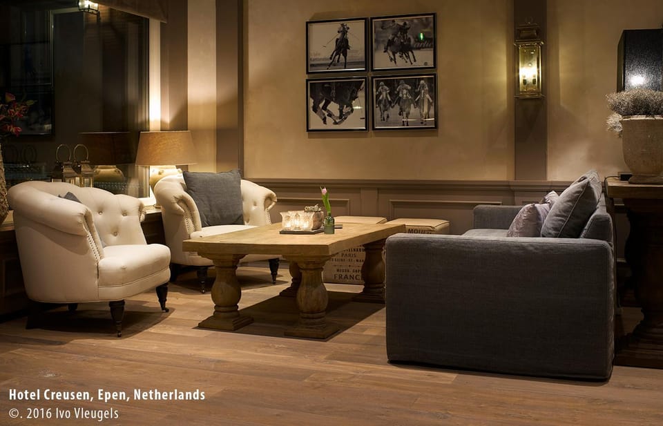 Lounge or bar