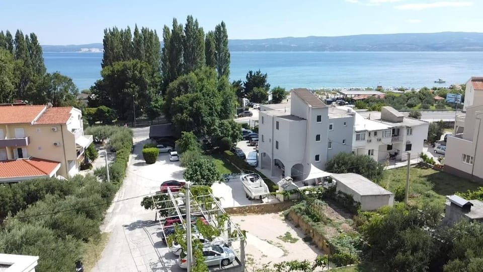 Apartment Nikola Škarica 3 Apartment in Split-Dalmatia County