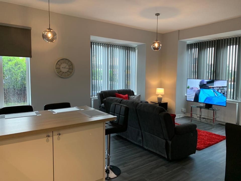 TV and multimedia, Living room, Seating area
