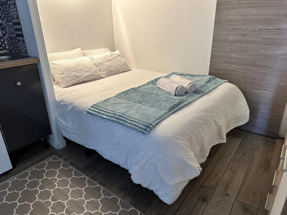 Studio au calme climatisé avec terrasse House in Nouvelle-Aquitaine