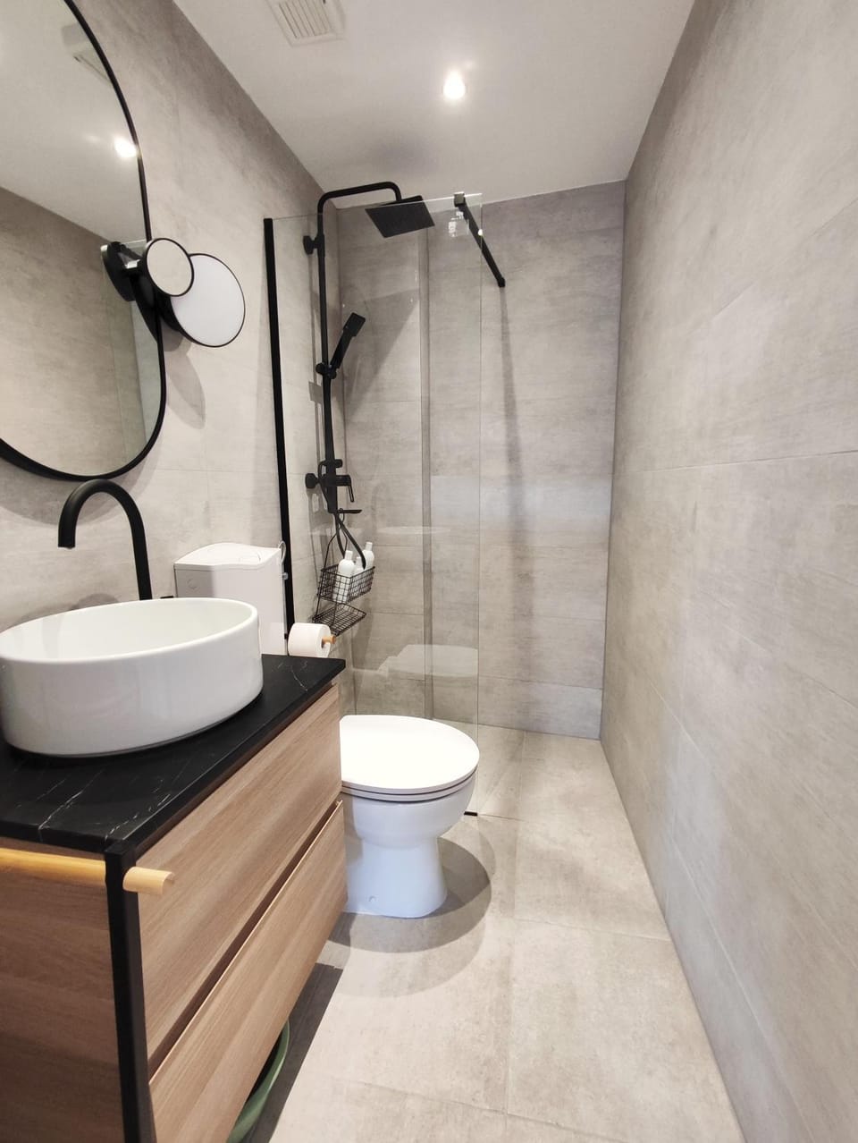 Shower, Toilet, Bathroom