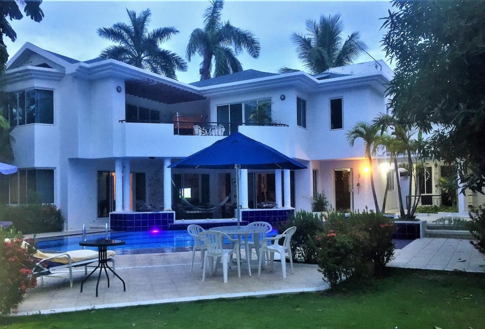 Property building, Pool view