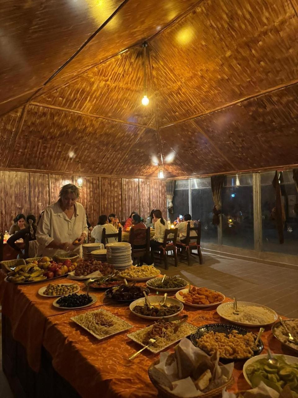 Restaurant/places to eat, Food and drinks, Banquet/Function facilities, Food, Breakfast, Drinks