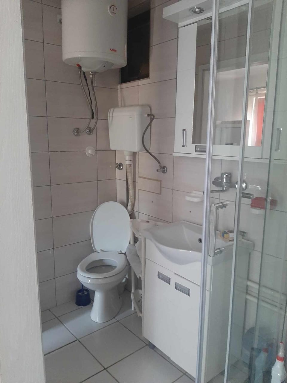 Shower, Toilet, Bathroom