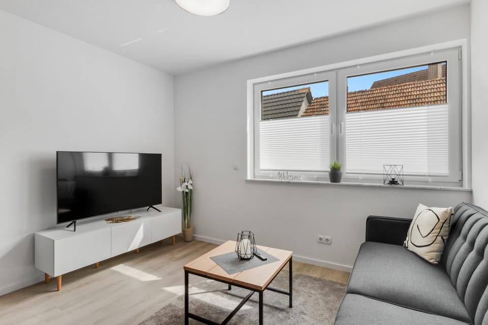 Communal lounge/ TV room, TV and multimedia, Living room, Seating area, Evening entertainment