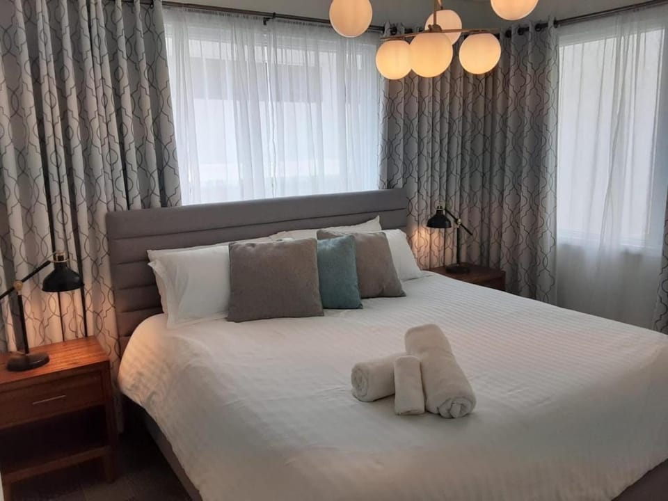 Stylish 4BR Near La Placita & Condado Beach Apartment in San Juan