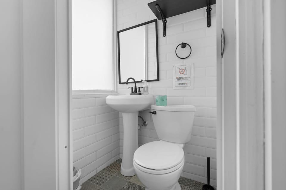 Toilet, Bathroom