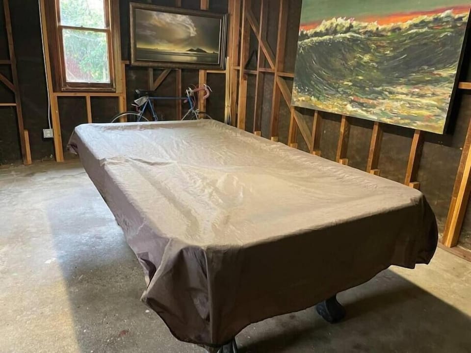 Large Fenced Yard, Pool Table, Disney Central House in Fullerton