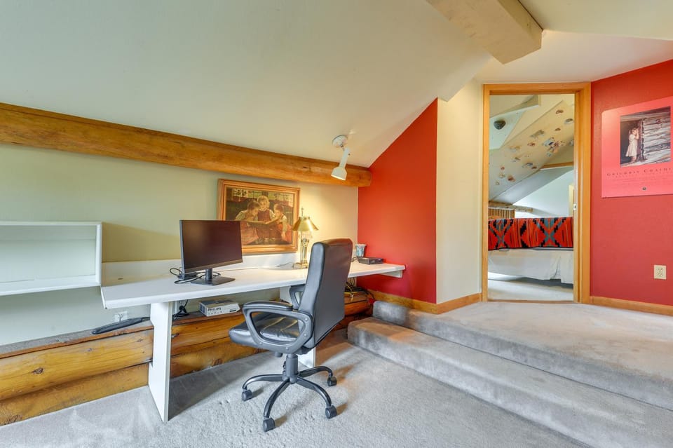7 Mi to Sinks Canyon: 'Creekside Place' in Lander House in Lander
