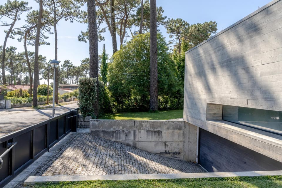 Property building, Garden, Garden view