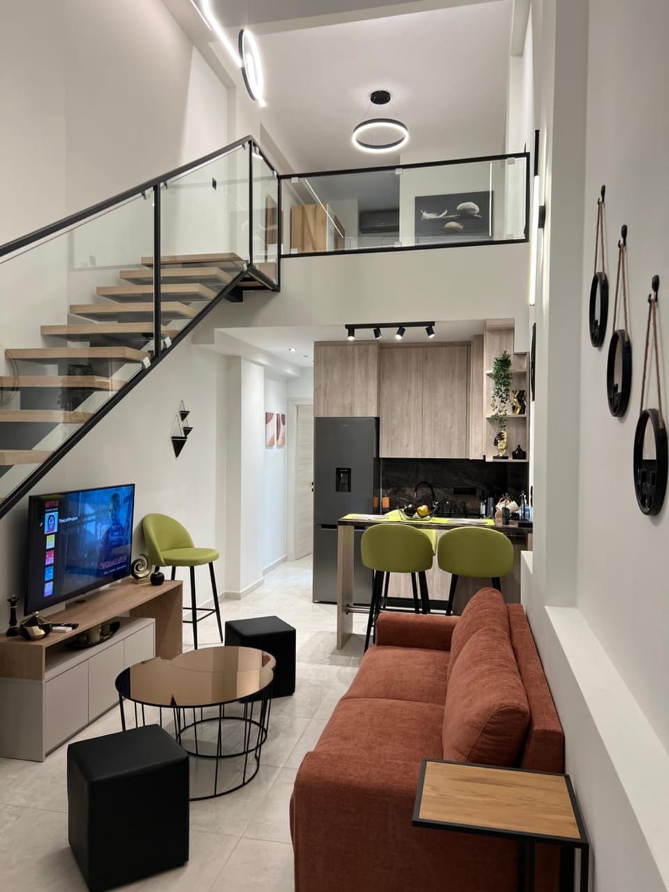 TV and multimedia, Living room, Seating area