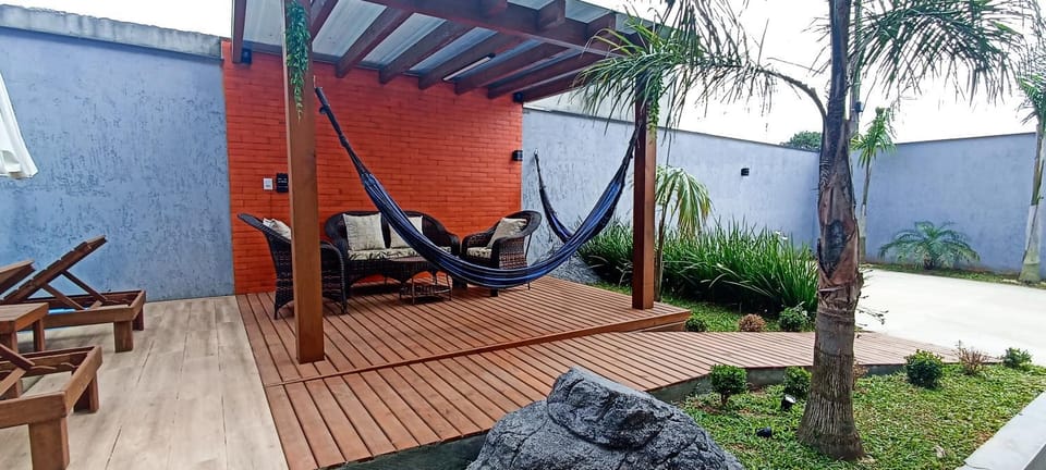 Property building, Patio, Spring, Day, Garden, Living room, Seating area, Garden view, sunbed