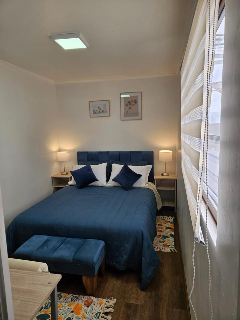 Photo of the whole room, Bedroom