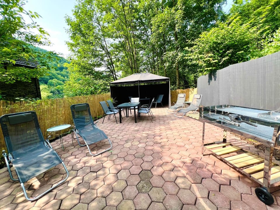 BBQ facilities, Balcony/Terrace