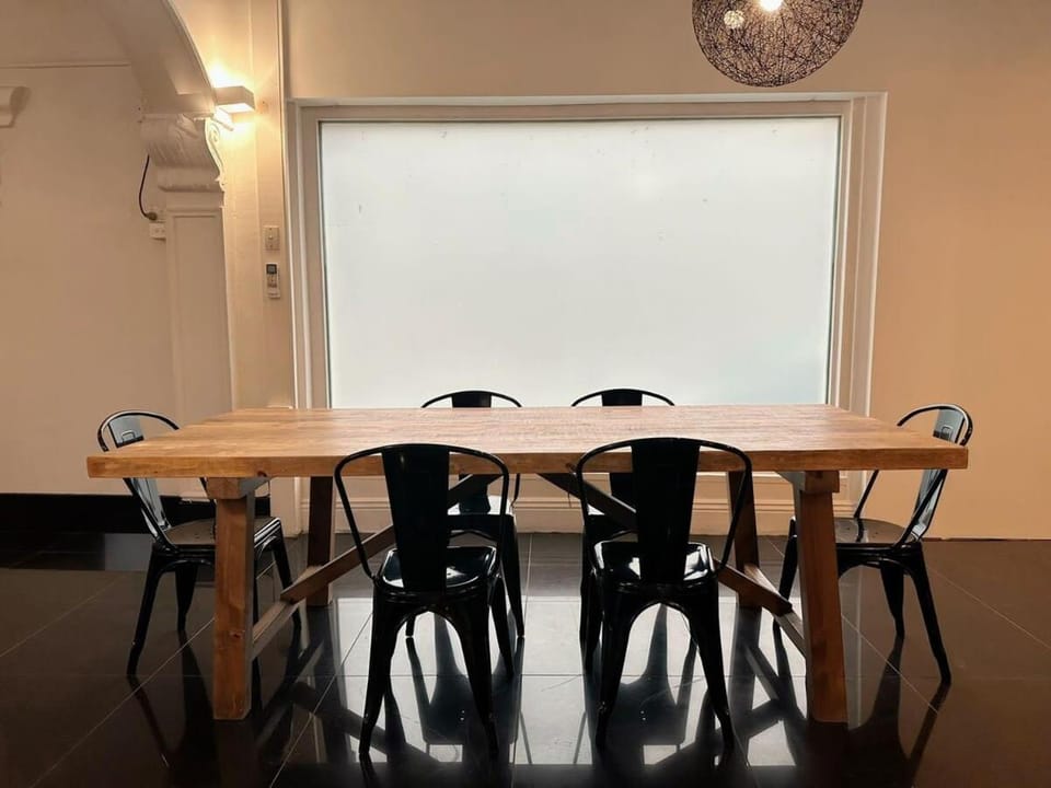 City Retreat for 8 with Spacious Rooms House in Hobart