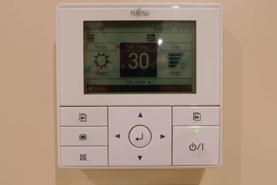 City Retreat for 8 with Spacious Rooms House in Hobart