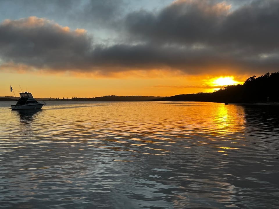 Day, Natural landscape, Activities, Lake view, River view, Sea view, Sunrise, Sunset