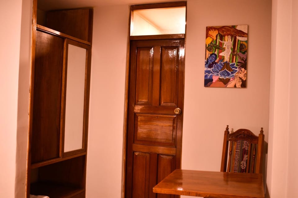 Photo of the whole room, wardrobe