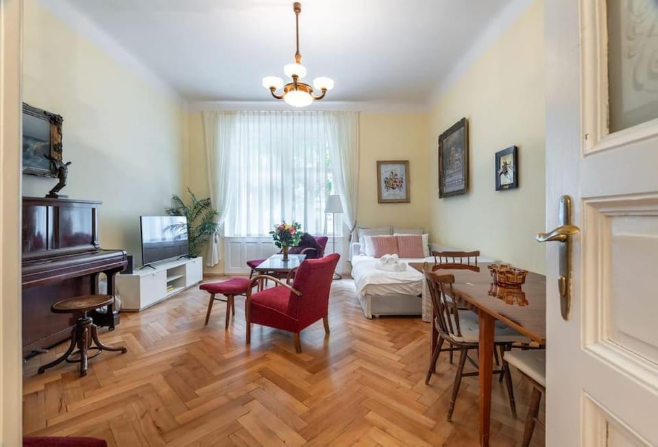 Historic Apartment in Vinohrady, Loved by Locals by EasyBNB Premium Apartment in Prague