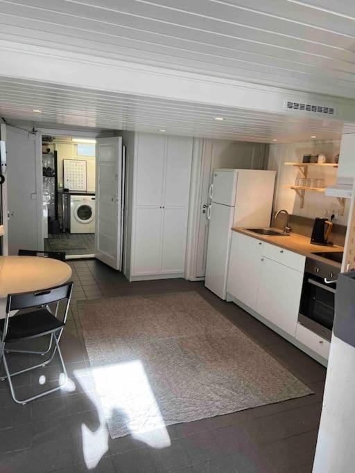 Enkelt boende med närhet till centrala Jönköping. Apartment in Västra Götaland County