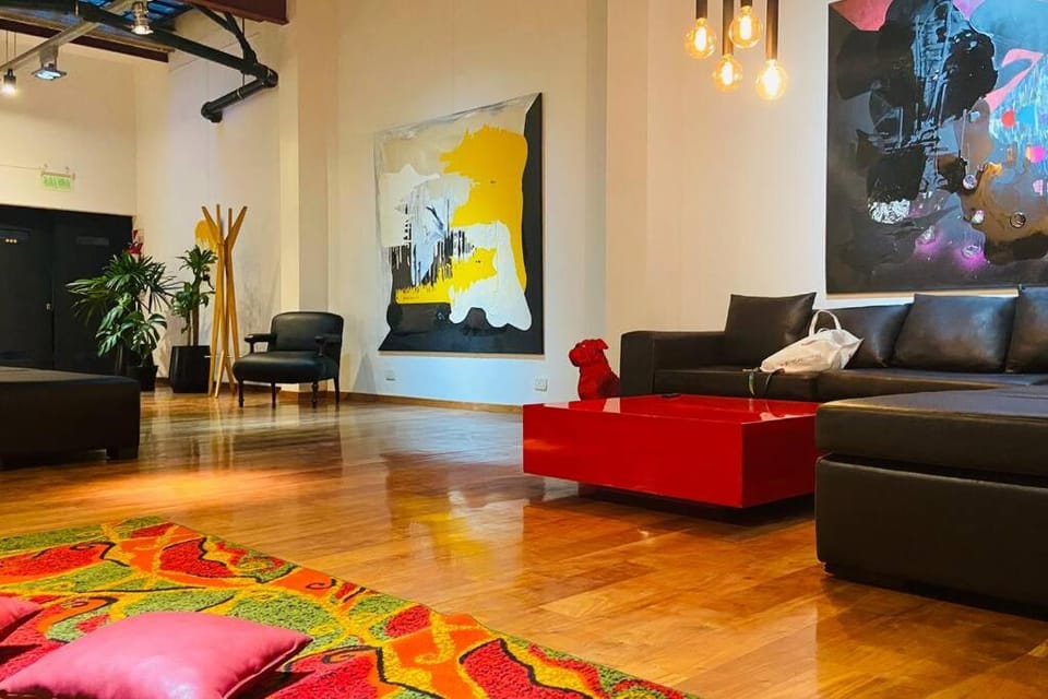 Living room, Decorative detail, Seating area