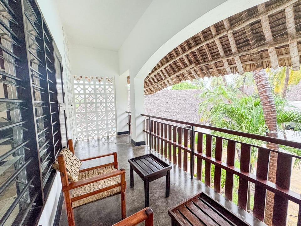 Balcony/Terrace, Garden view