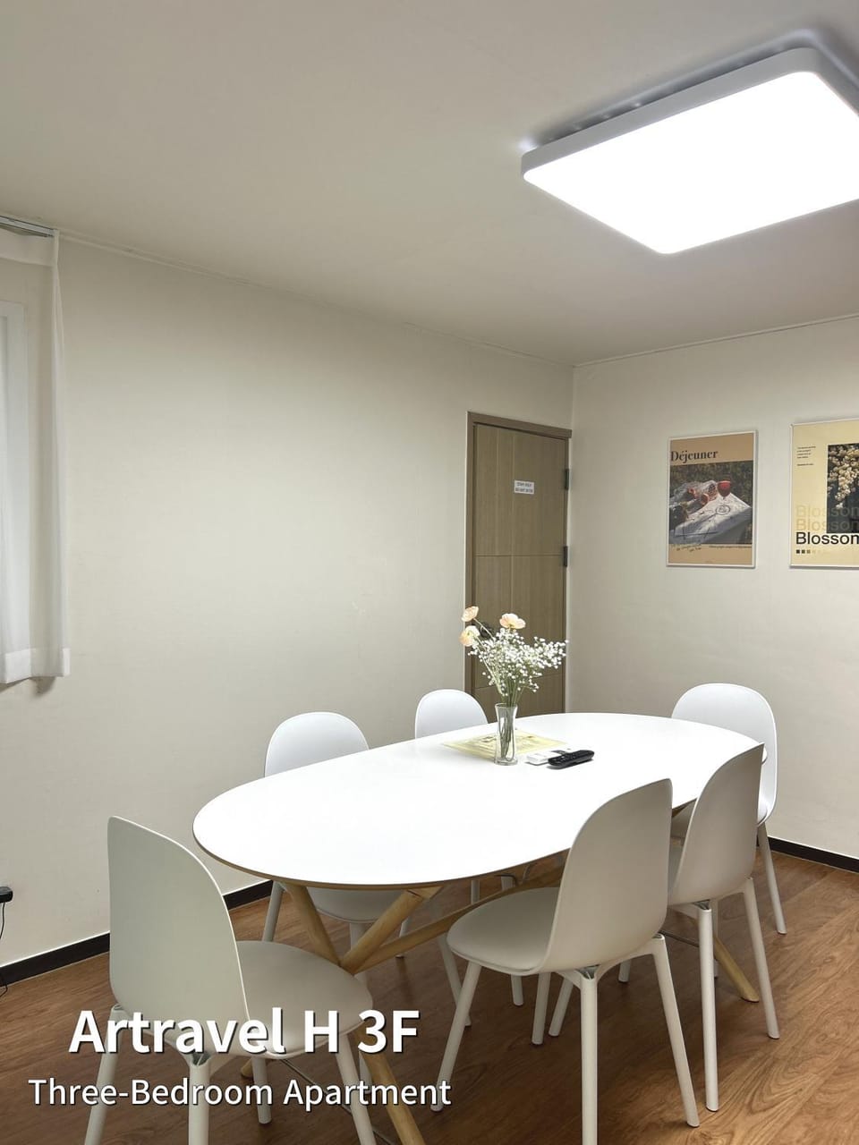 TV and multimedia, Seating area, Meals