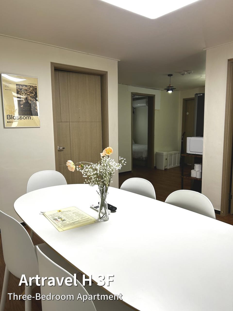 TV and multimedia, Seating area, Meals