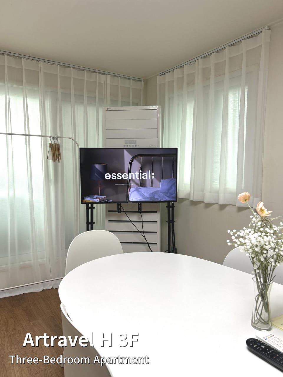TV and multimedia, Seating area, Meals