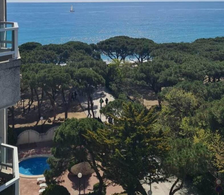 Bravaholidays-150 Windsor Apartment in Blanes
